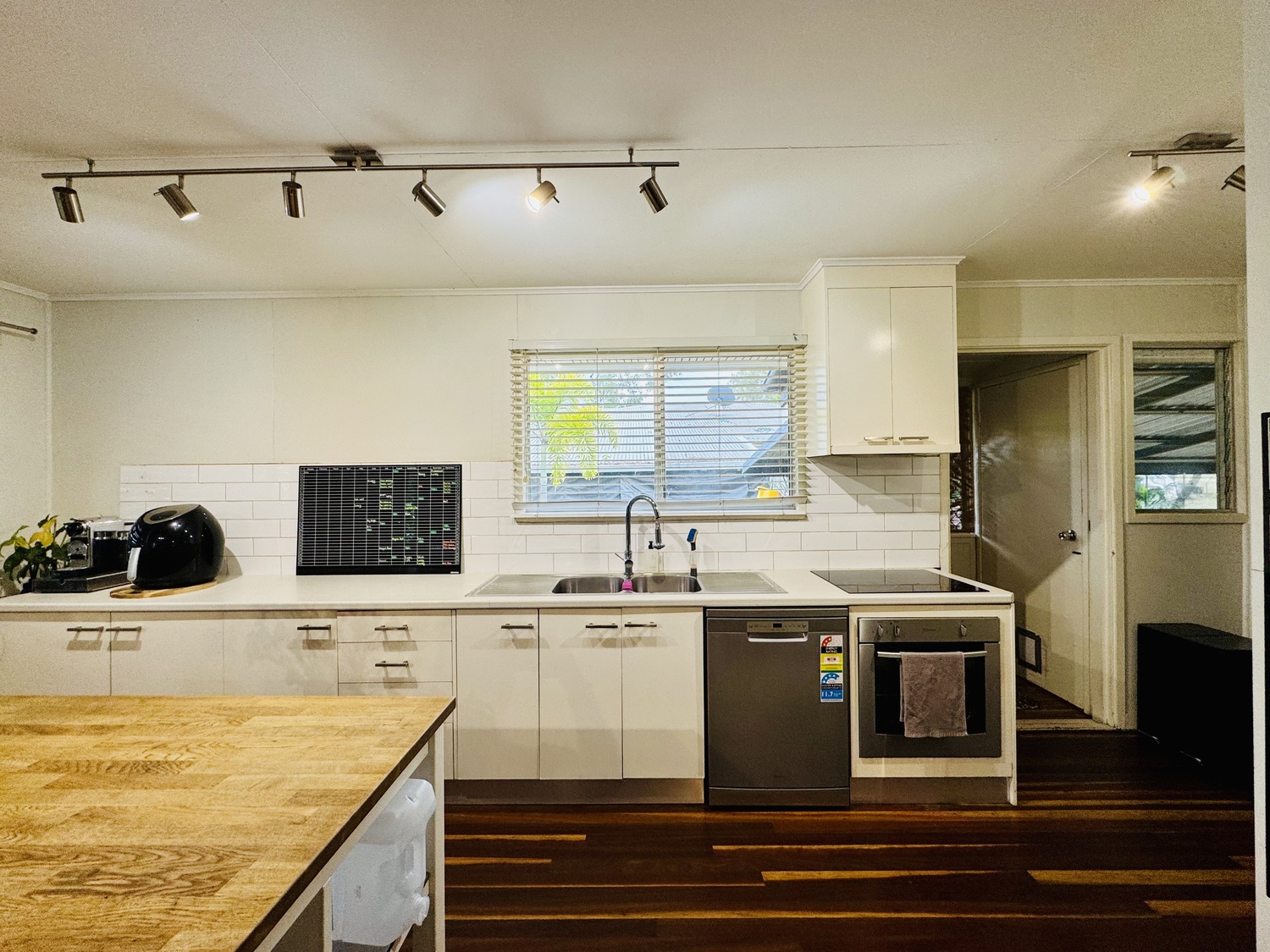 7 LAWRENCE Street, Moranbah Sold by Infinity Property Specialists - image 11