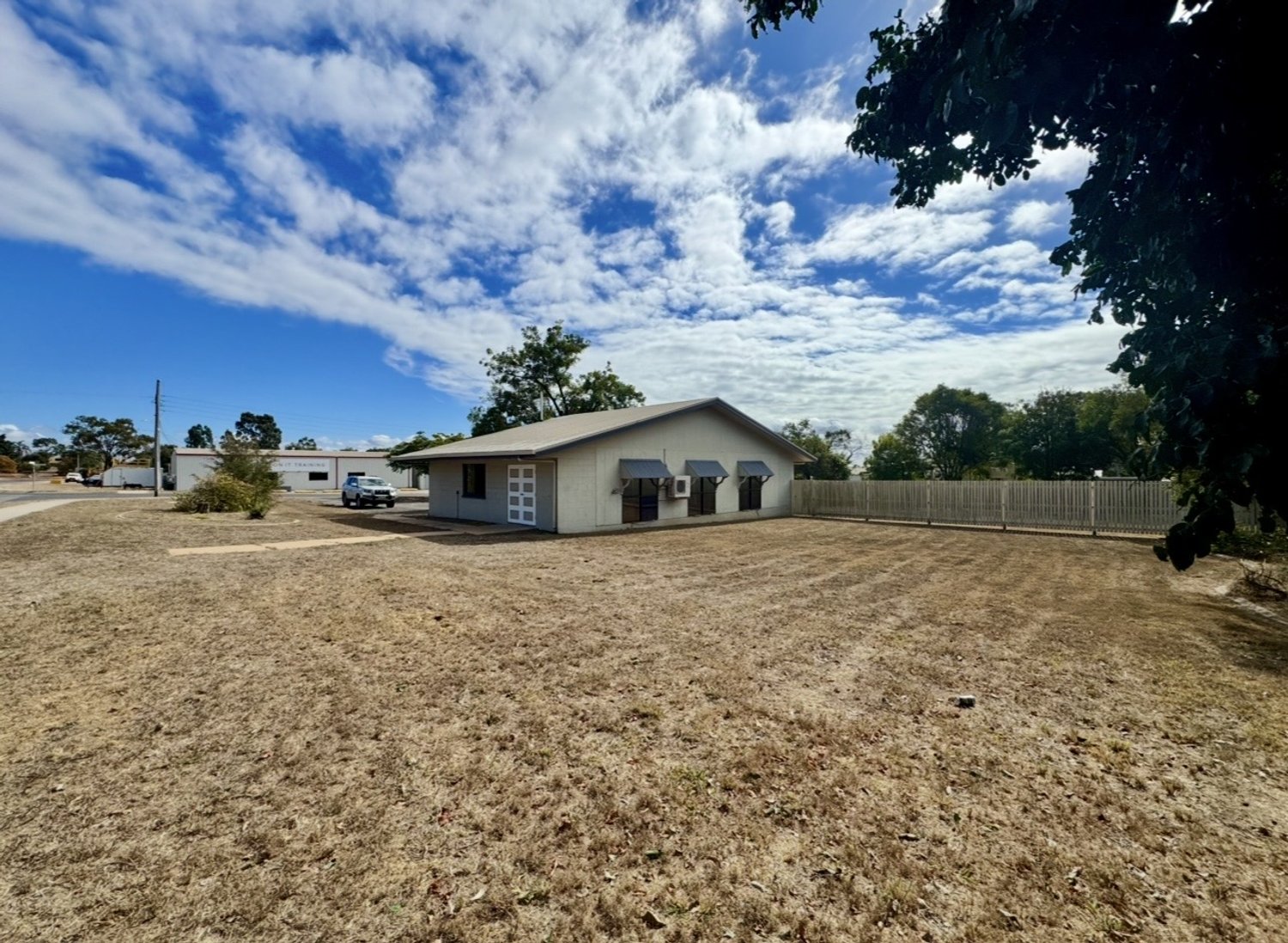 2 ACACIA Street, Moranbah For Sale by Infinity Property Specialists - image 3