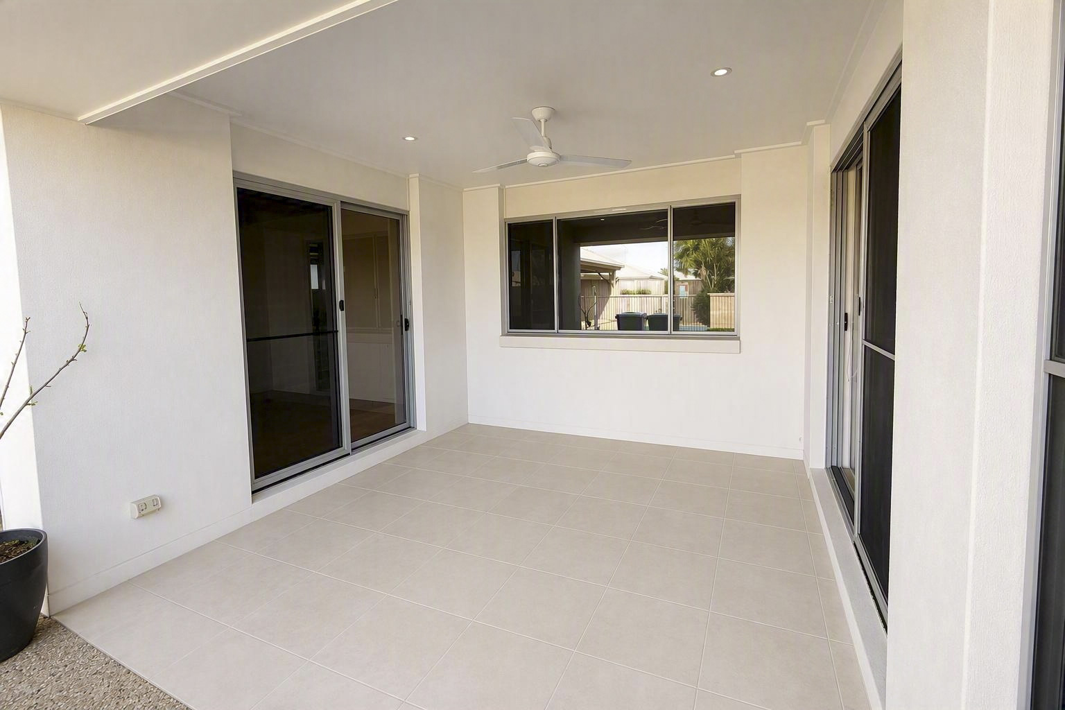 Executive Rental  3 Phoenix Crescent, Rural View QLD 4740