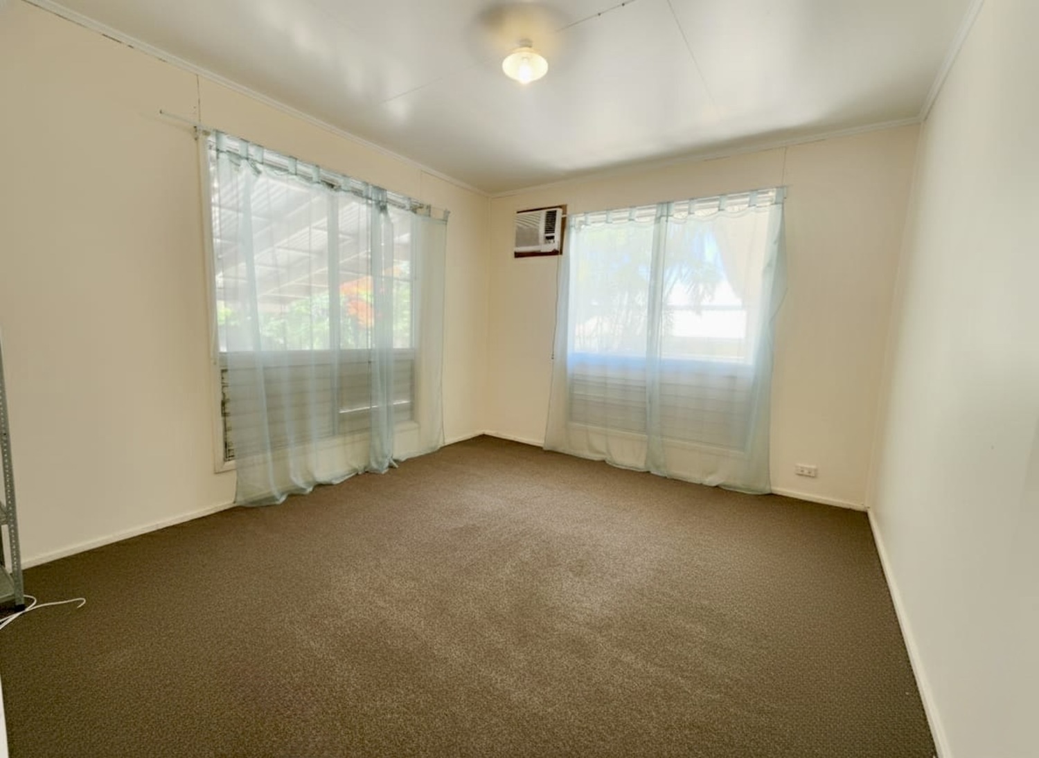 48 MILLS Avenue, Moranbah For Sale by Infinity Property Specialists - image 9