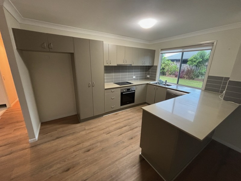 Large Modern 4 Bedroom Home