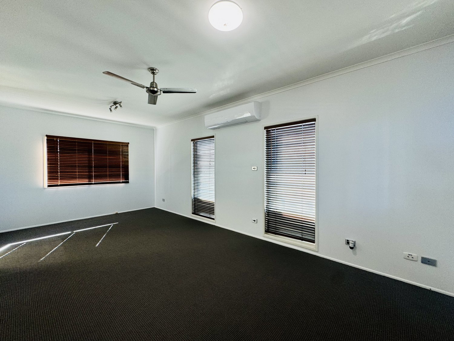 9 WICKHAM Street, Moranbah For Lease by Infinity Property Specialists - image 2
