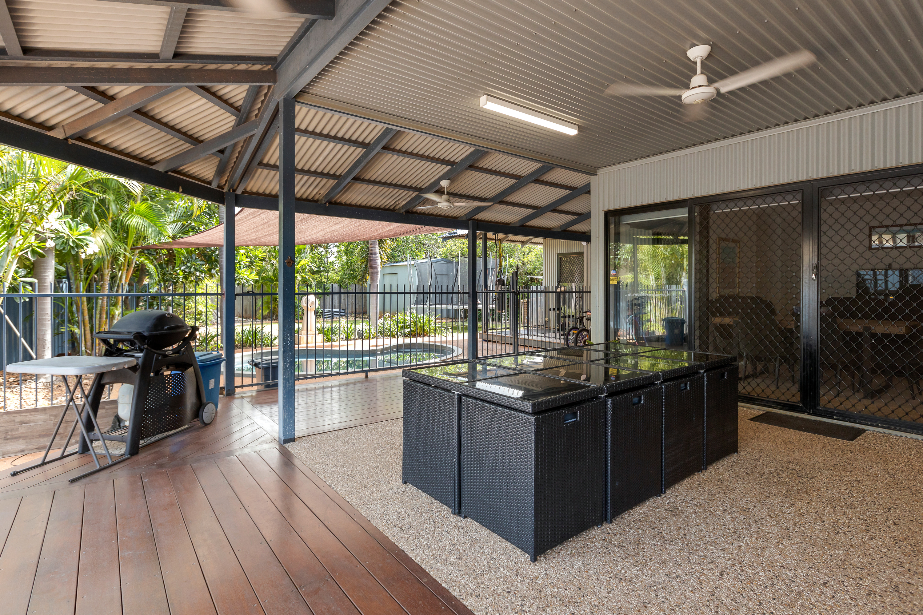 Modern Family Living with Pool, Shed & Side Access