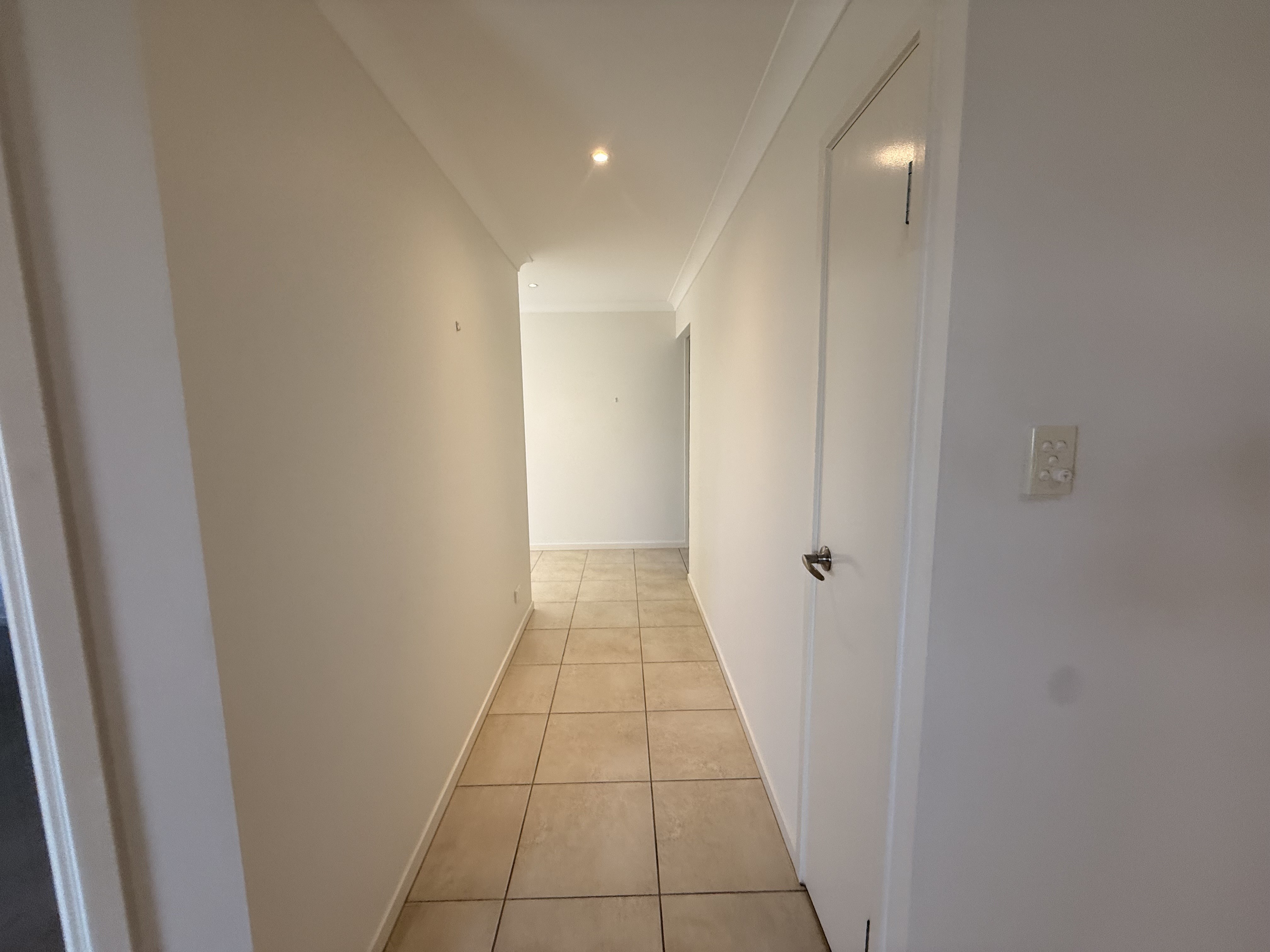 Executive Rental  3 Phoenix Crescent, Rural View QLD 4740