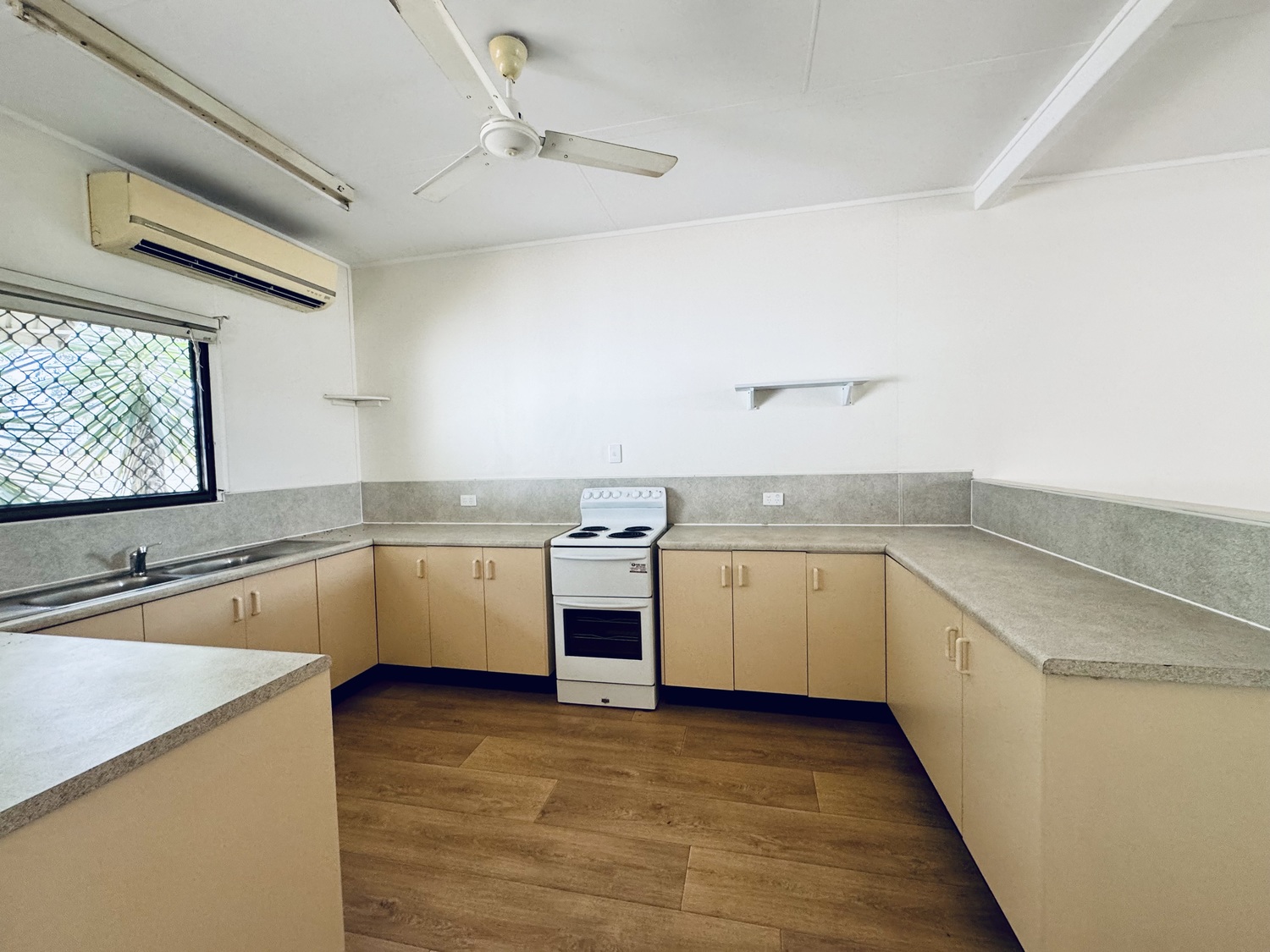 89a And B MCCOOL Street, Moranbah For Lease by Infinity Property Specialists - image 4