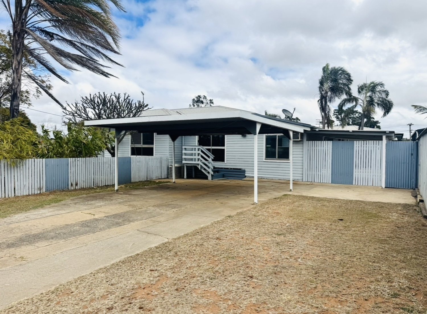 1 ELLIOT Street, Moranbah For Sale by Infinity Property Specialists - image 2