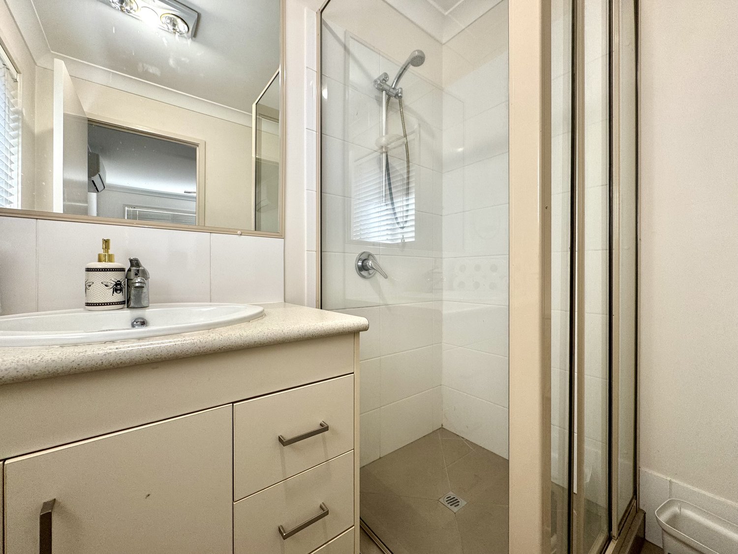 3 RAVEN Crescent, Moranbah Leased by Infinity Property Specialists - image 6