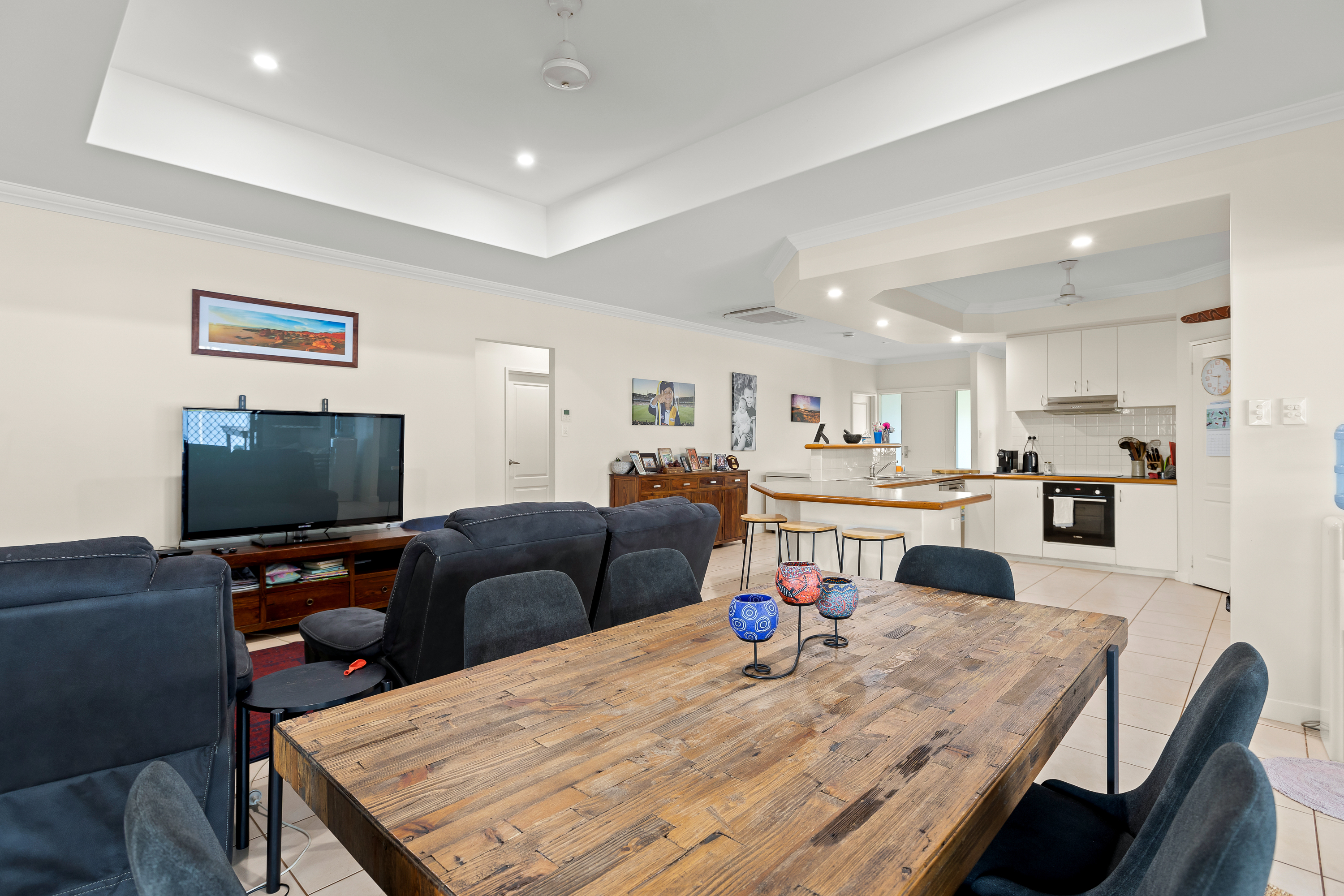 Modern Family Living with Pool, Shed & Side Access