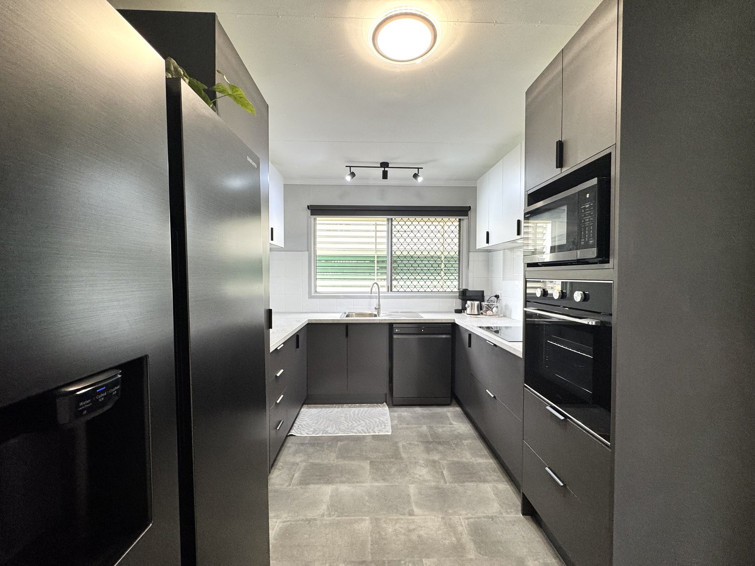 16 LAWRENCE Street, Moranbah Sold by Infinity Property Specialists - image 3