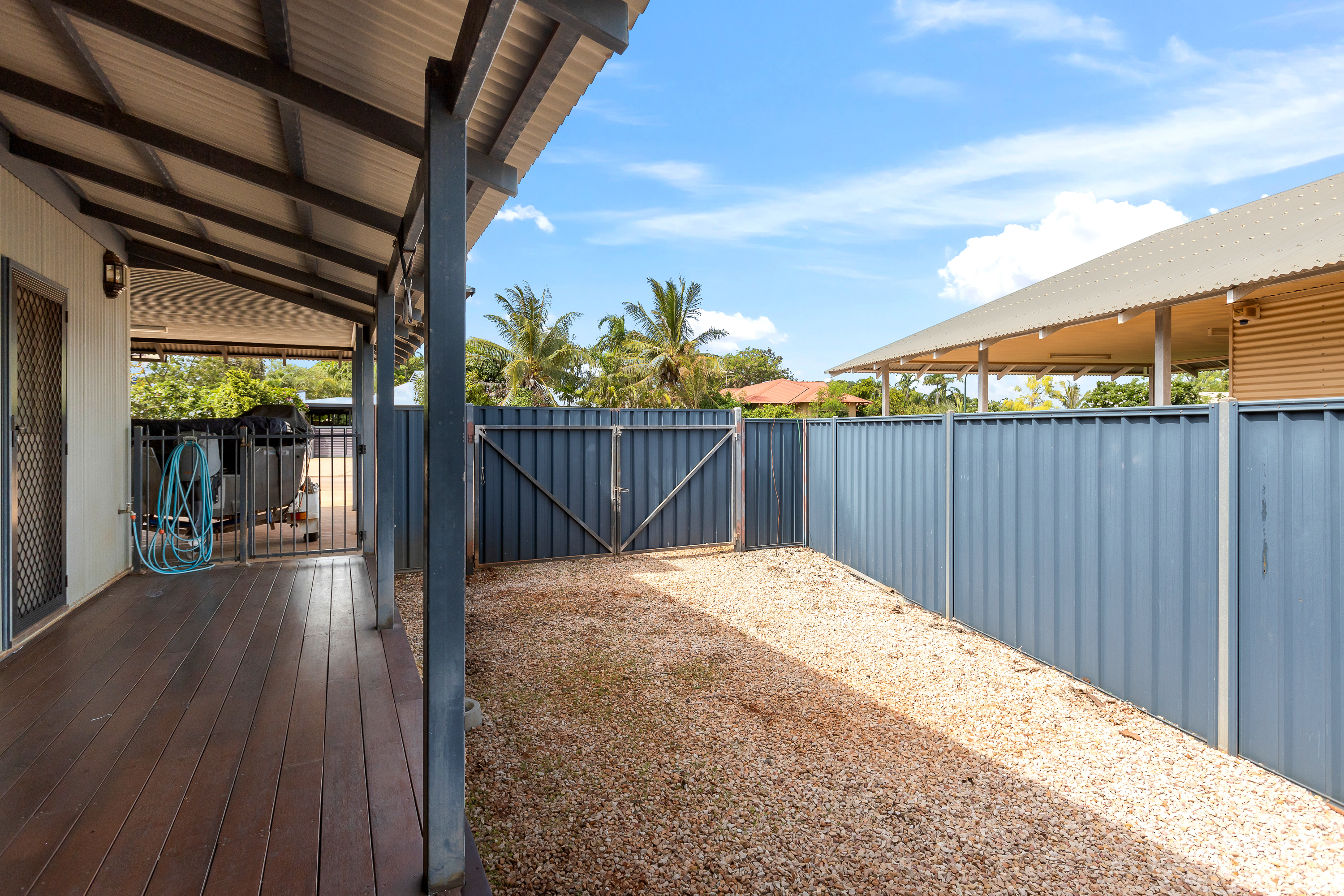 Modern Family Living with Pool, Shed & Side Access