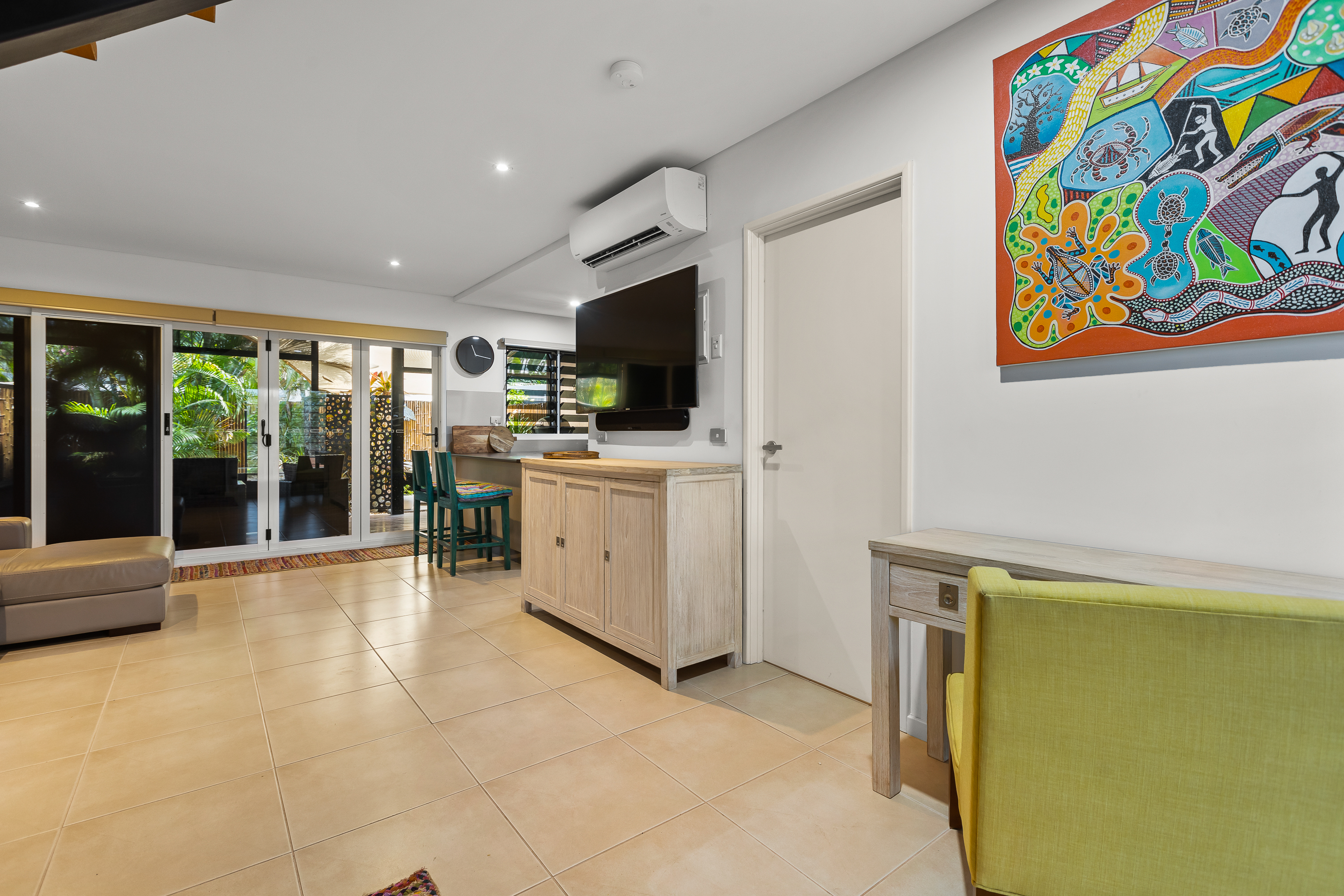 Fully Furnished Coastal Retreat Opposite Cable Beach