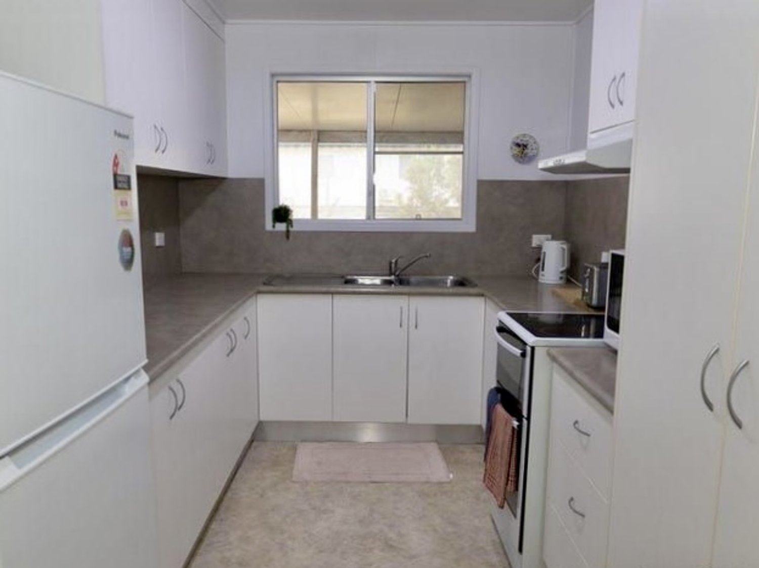 11 ARCHER Drive, Moranbah For Sale by Infinity Property Specialists - image 5