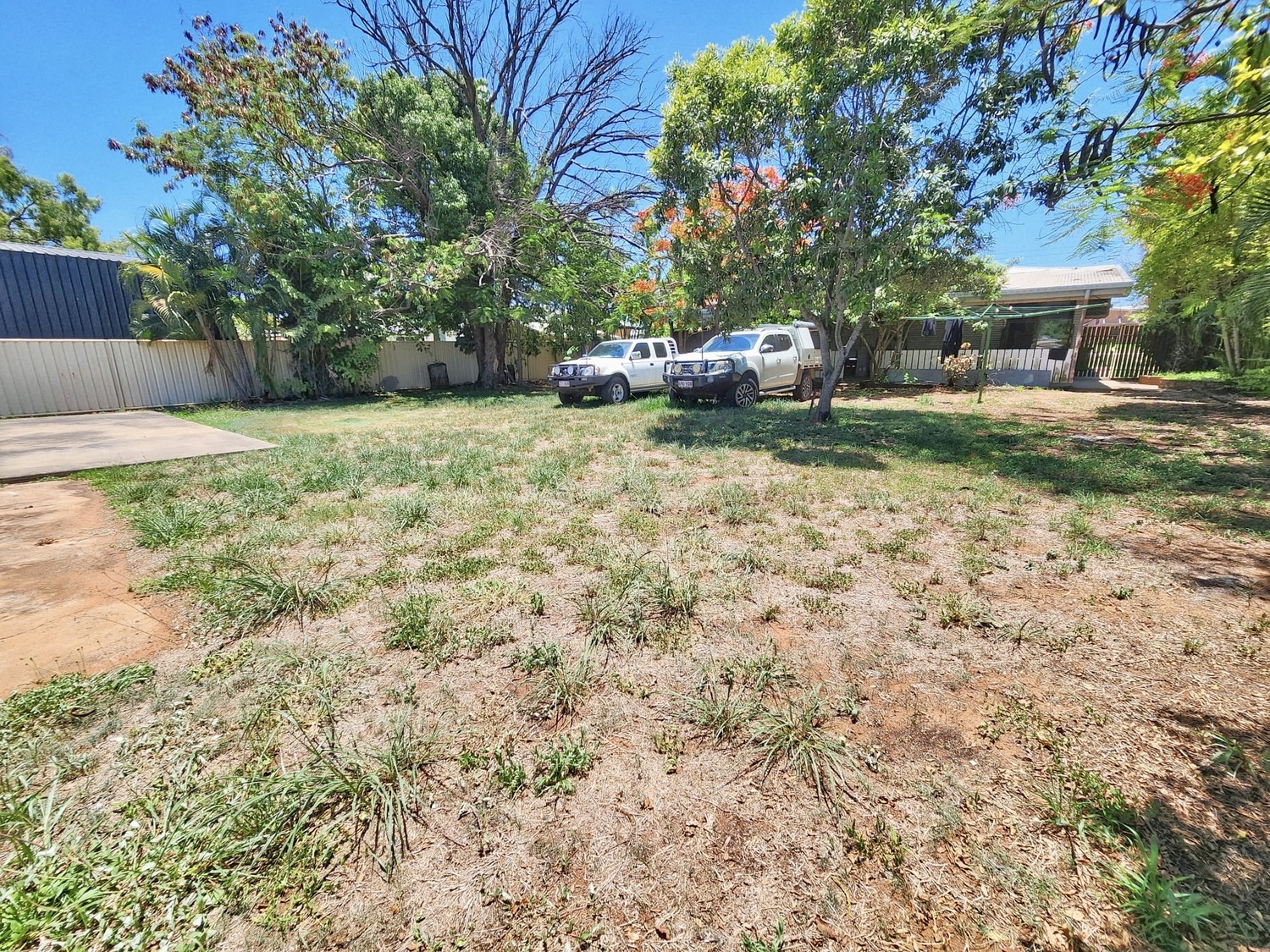 48 MILLS Avenue, Moranbah For Sale by Infinity Property Specialists - image 17