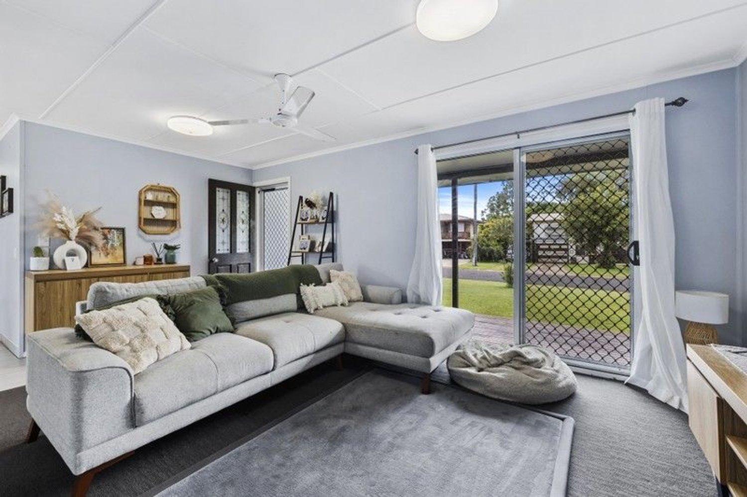 22 MIDDLE Crescent, Dysart For Sale by Infinity Property Specialists
