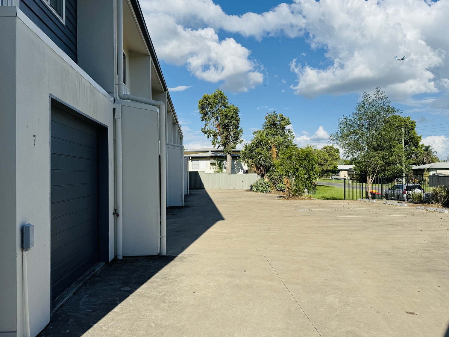 7/10 MENZIES Court, Moranbah For Sale by Infinity Property Specialists - image 3