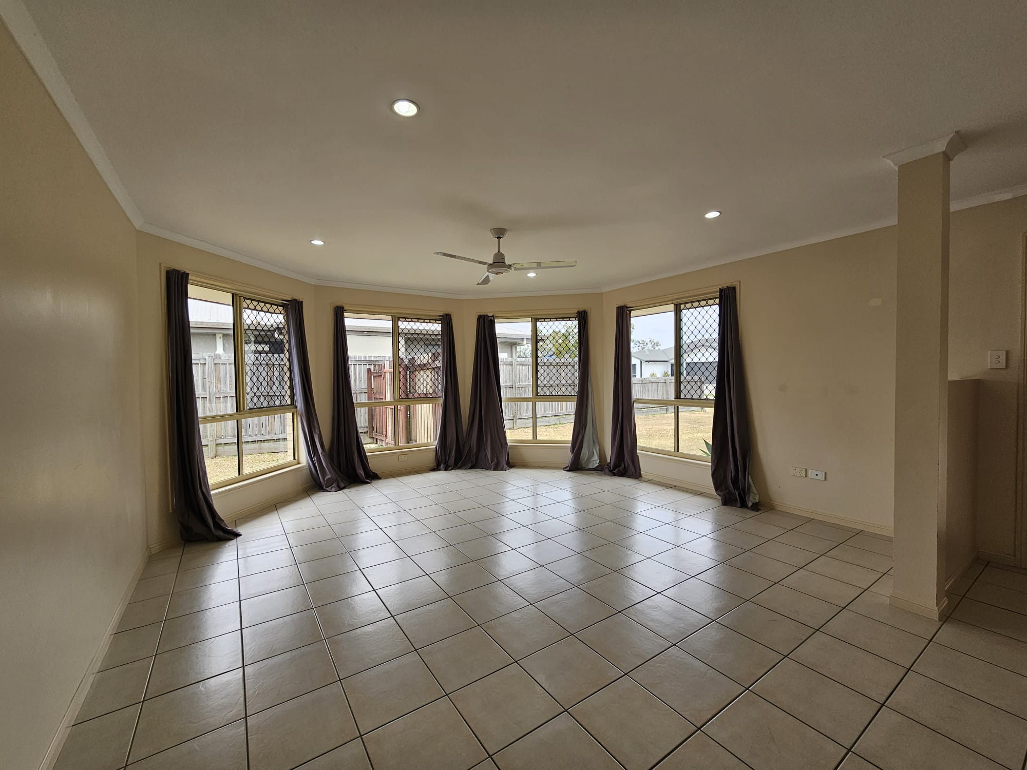 Beautiful Family Home in Marian  Spacious & MoveIn Ready