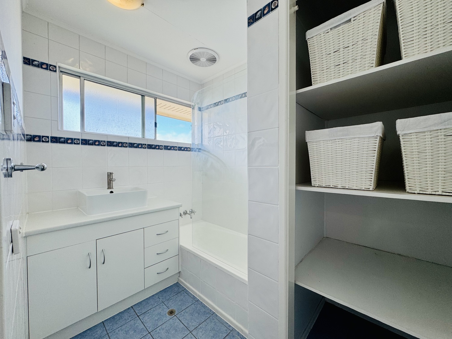 13 BARRACLOUGH Crescent, Moranbah Sold by Infinity Property Specialists - image 25