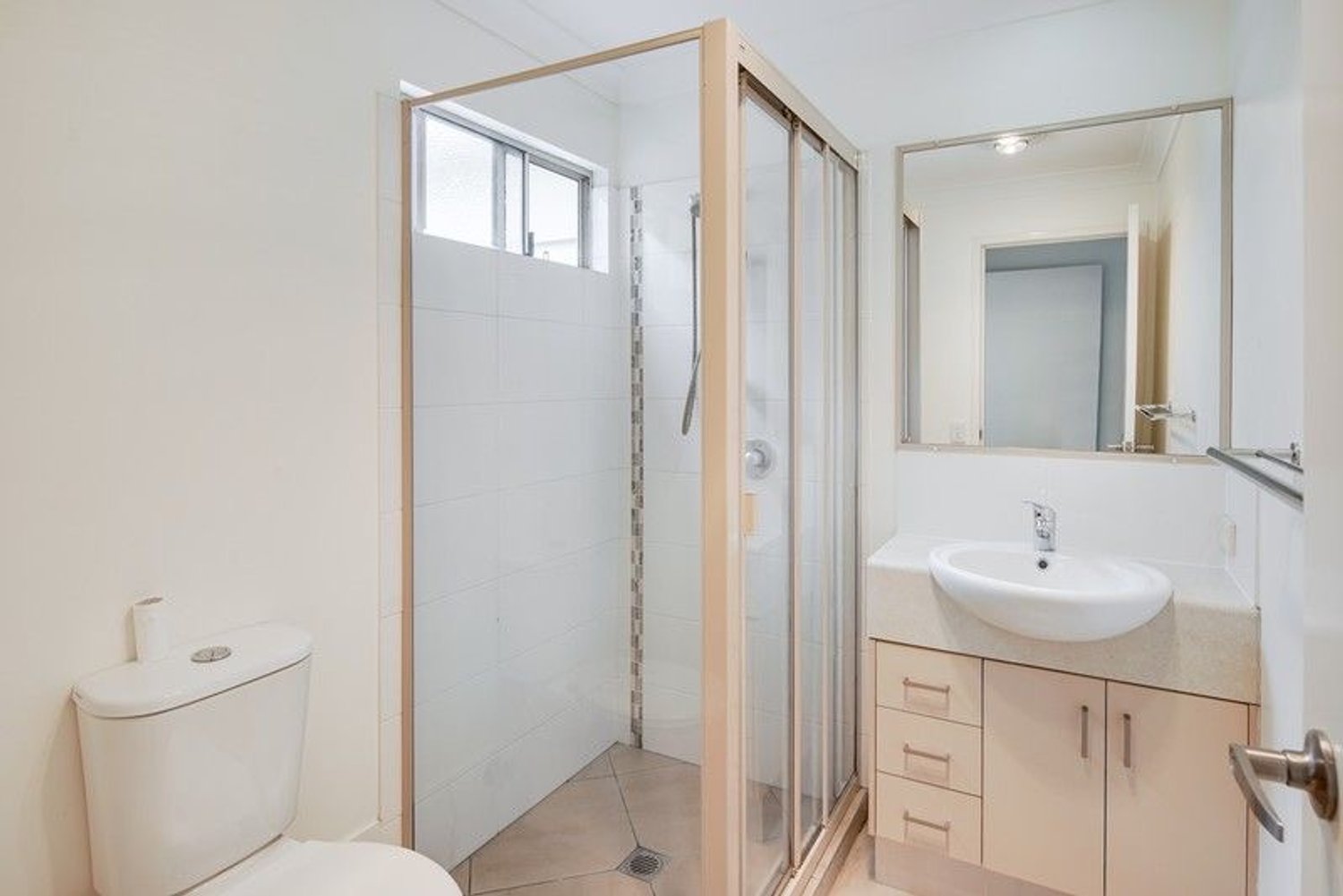 4 MENZIES Court, Moranbah For Lease by Infinity Property Specialists - image 5