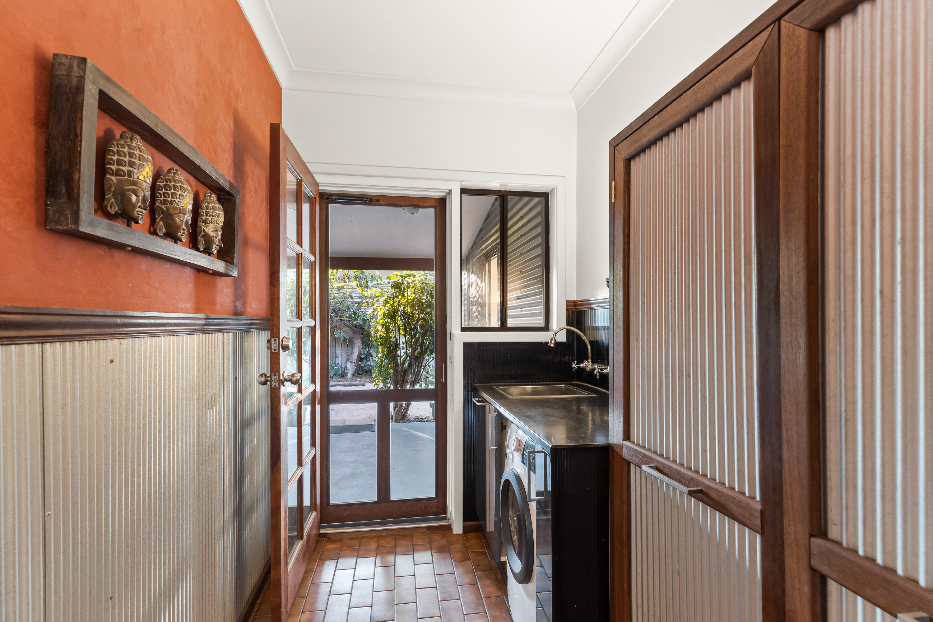 Tropical Cable Beach Living with Pool & Shed