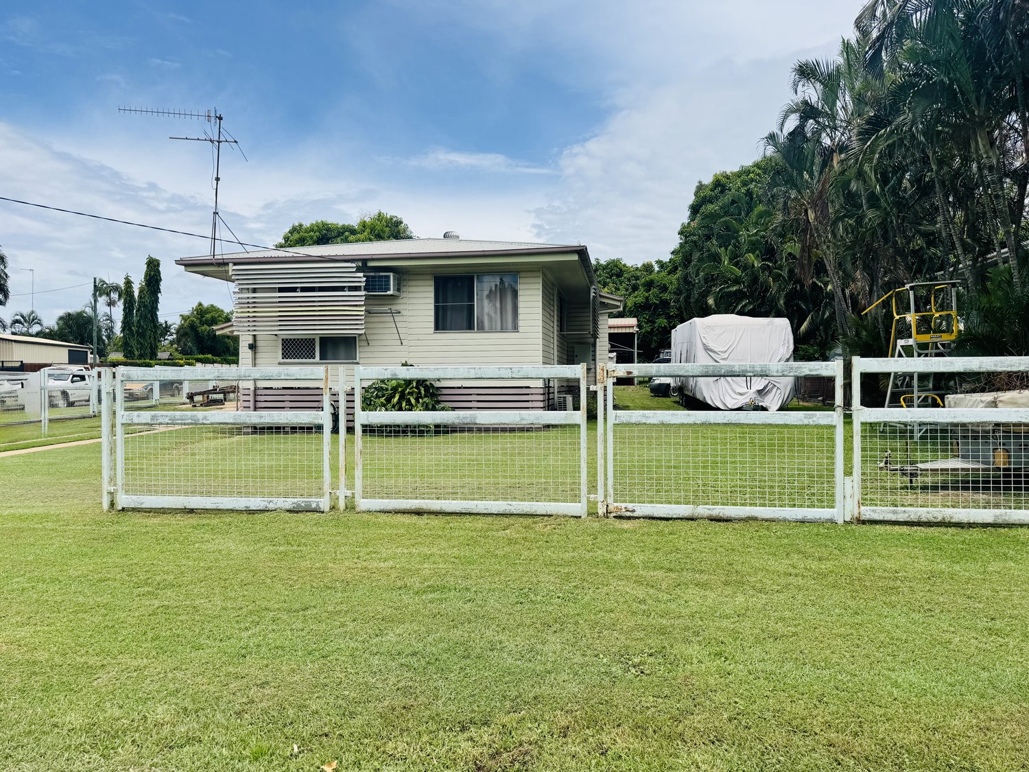 33 KENNEDY Drive, Moranbah Sold by Infinity Property Specialists - image 3