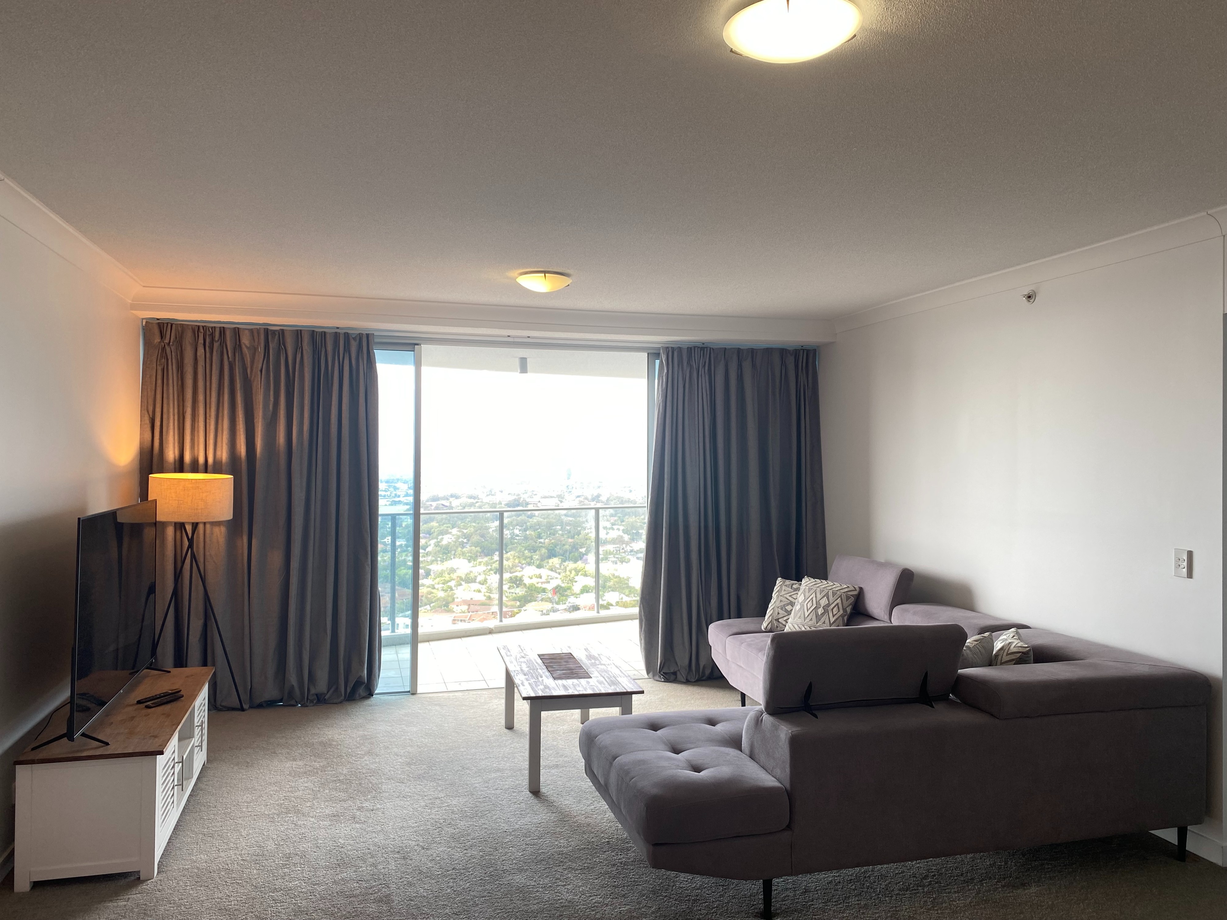 33403/9 Lawson St, SOUTHPORT, QLD 4215, Southport - Thumbnail 2