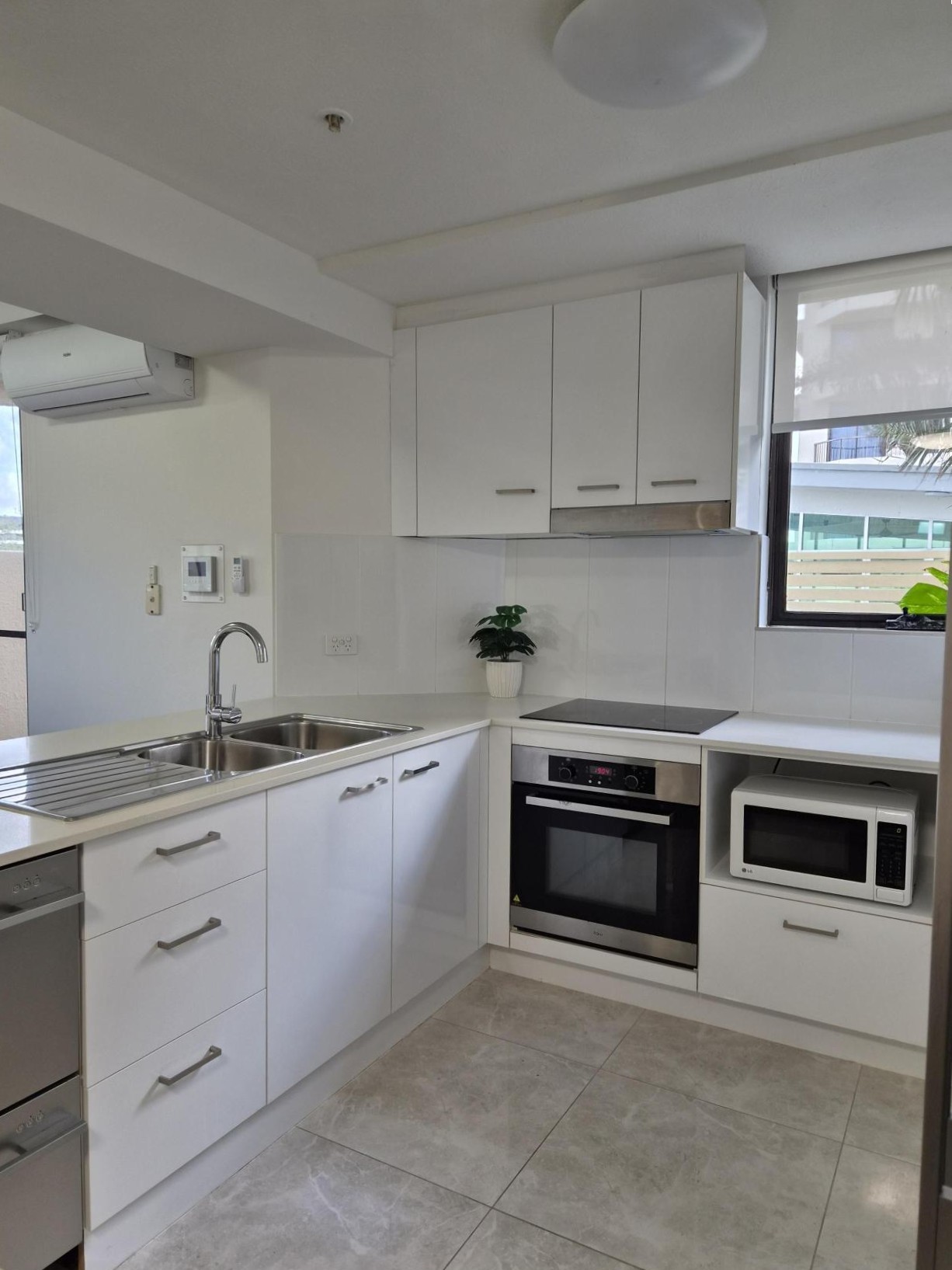 603/3 Hanlan St, SURFERS PARADISE, QLD 4217, Surfers Paradise - Thumbnail 5