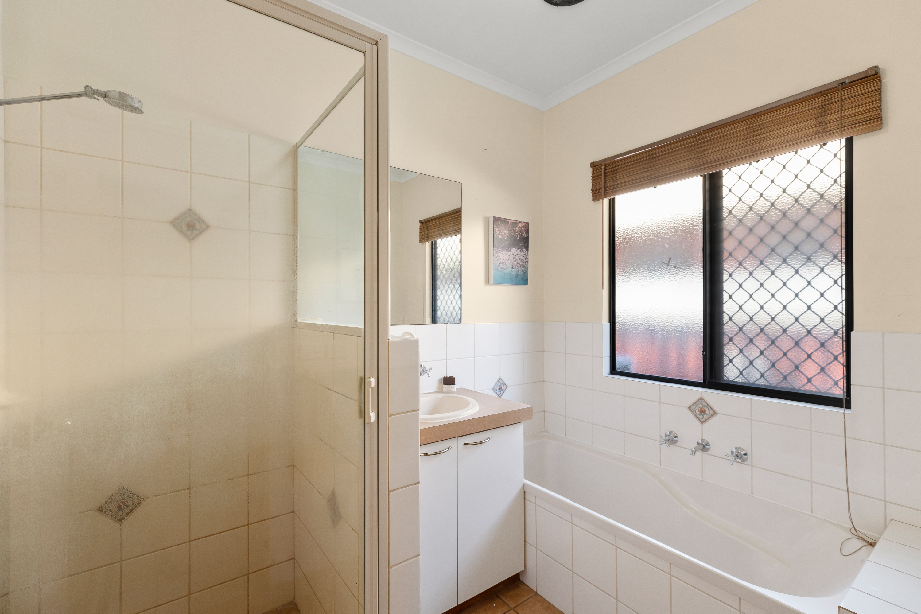 Fully Furnished – Private, Secure & Perfectly Positioned!