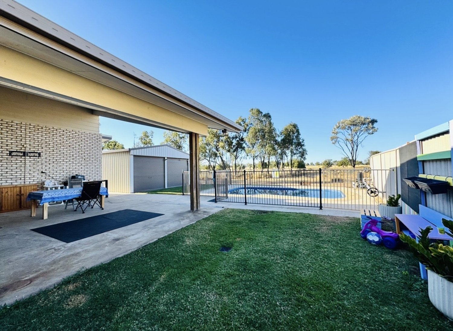 52 LAMBERT Drive, Moranbah Sold by Infinity Property Specialists