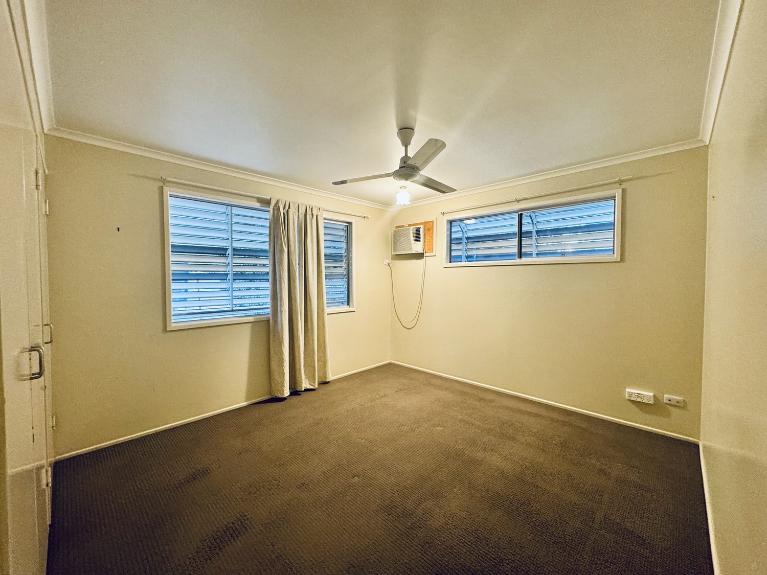 20 YEATES Street, Moranbah Leased by Infinity Property Specialists - image 8