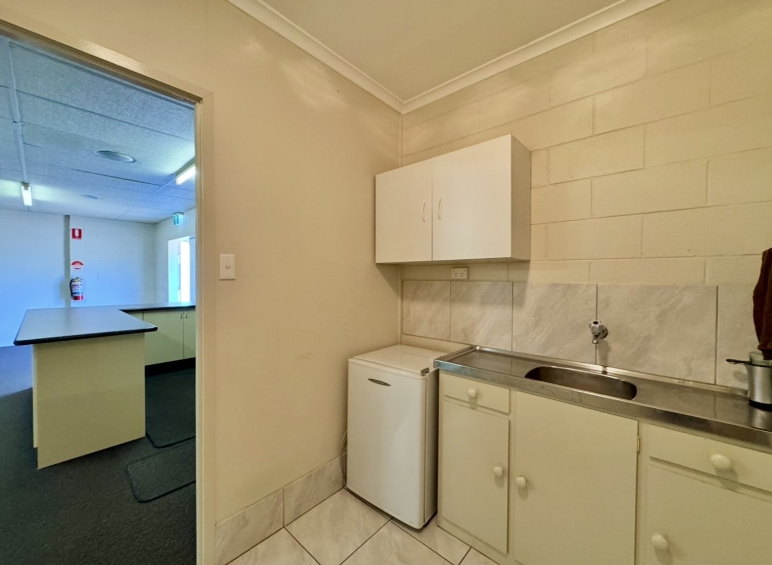 2 ACACIA Street, Moranbah For Sale by Infinity Property Specialists - image 7