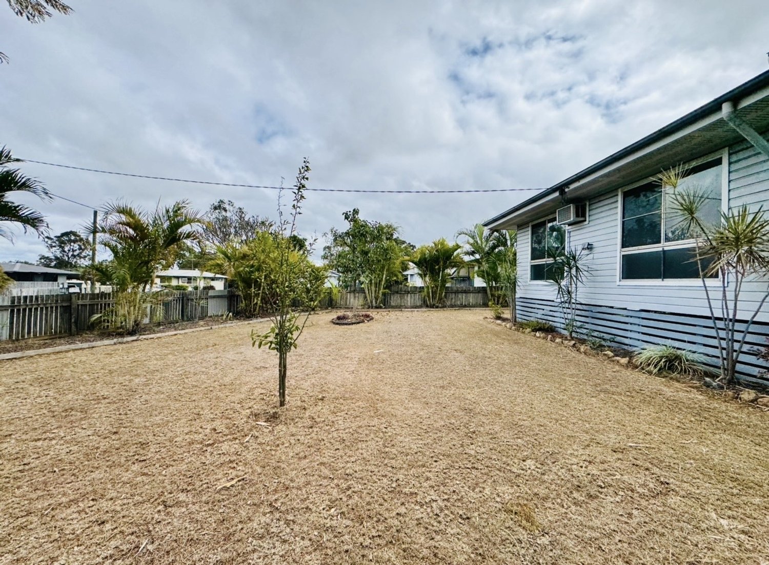 1 ELLIOT Street, Moranbah For Sale by Infinity Property Specialists - image 19