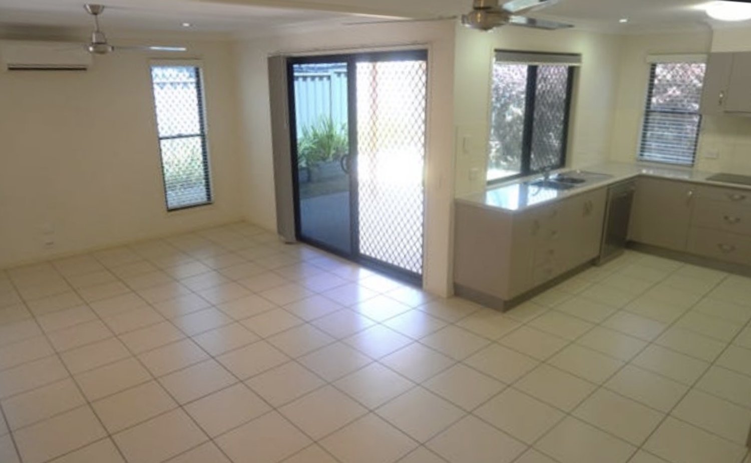 3/53 KENNEDY Drive, Moranbah For Lease by Infinity Property Specialists - image 4