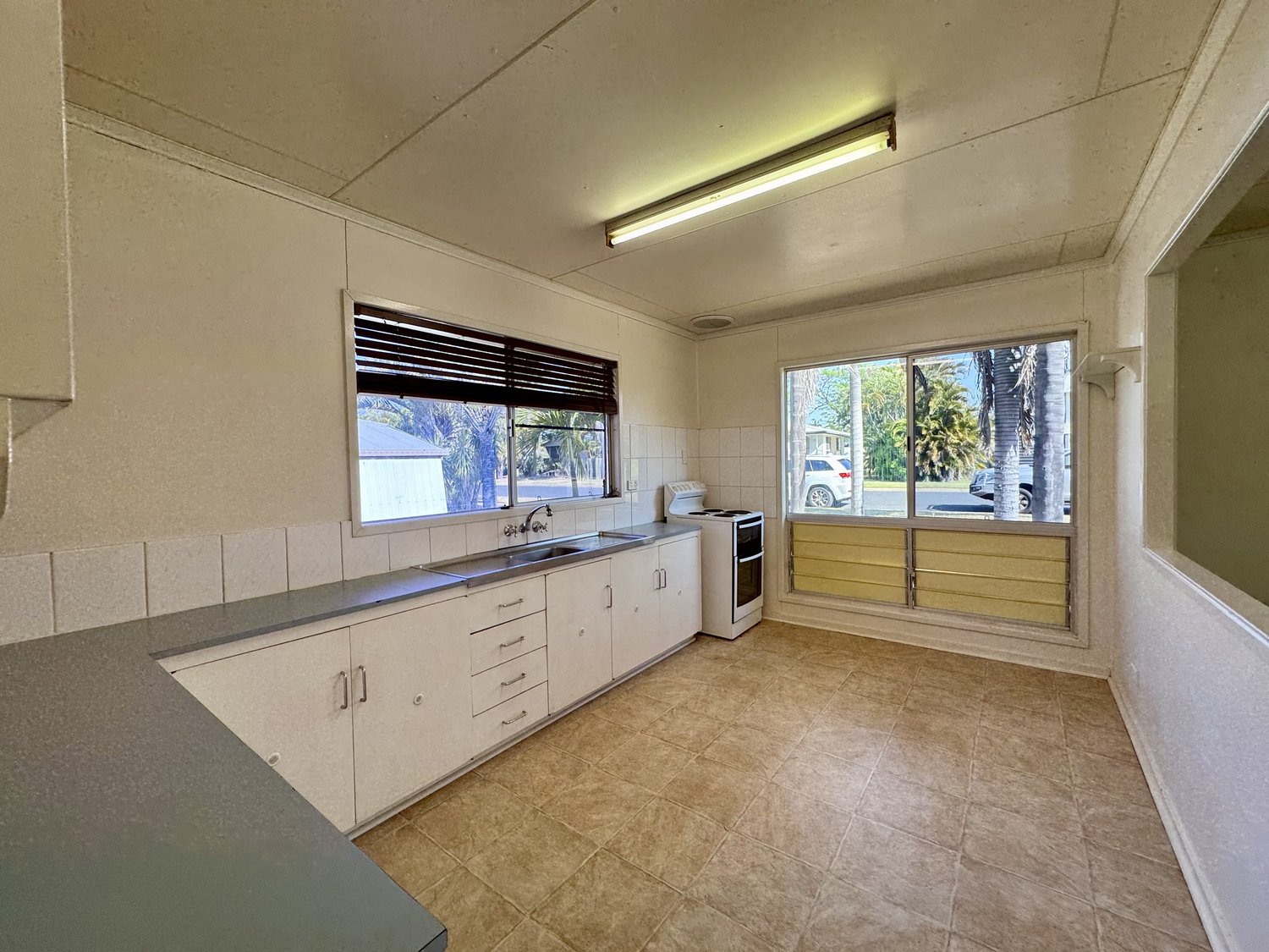 30 KENNEDY Drive, Moranbah Sold by Infinity Property Specialists - image 8