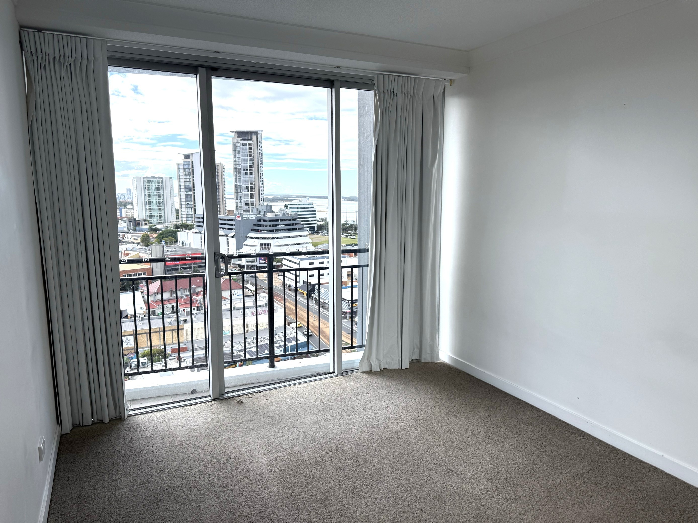 1131/56 Scarborough St, SOUTHPORT, QLD 4215, Southport - Thumbnail 8