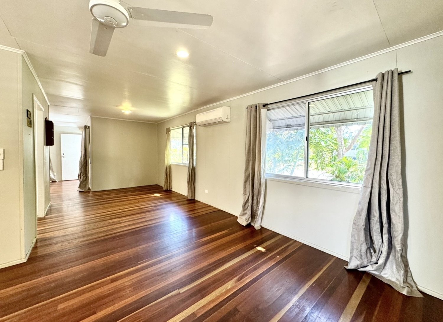 25 SEDGMAN Street, Moranbah For Sale by Infinity Property Specialists - image 13