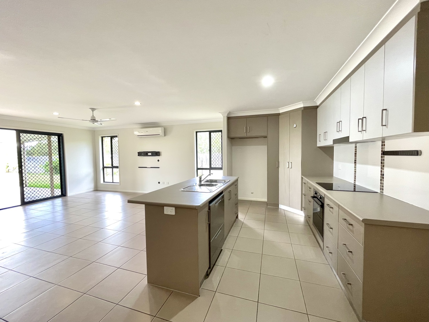 29 LANGFORD Court, Moranbah Sold by Infinity Property Specialists - image 6