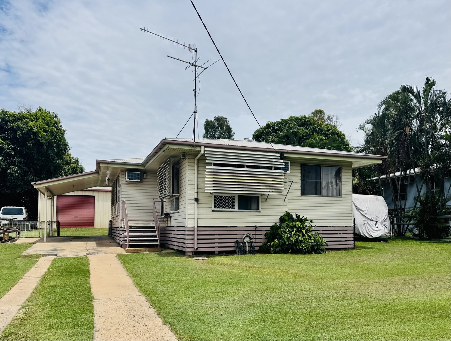 33 KENNEDY Drive, Moranbah Sold by Infinity Property Specialists