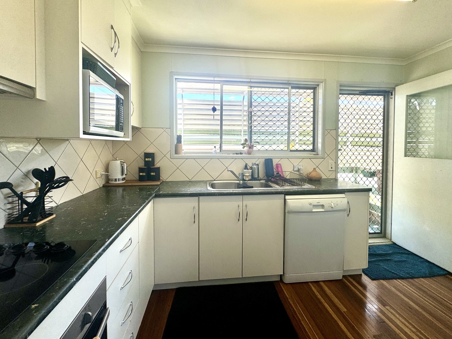 18 ROSEWALL Street, Moranbah Sold by Infinity Property Specialists - image 12