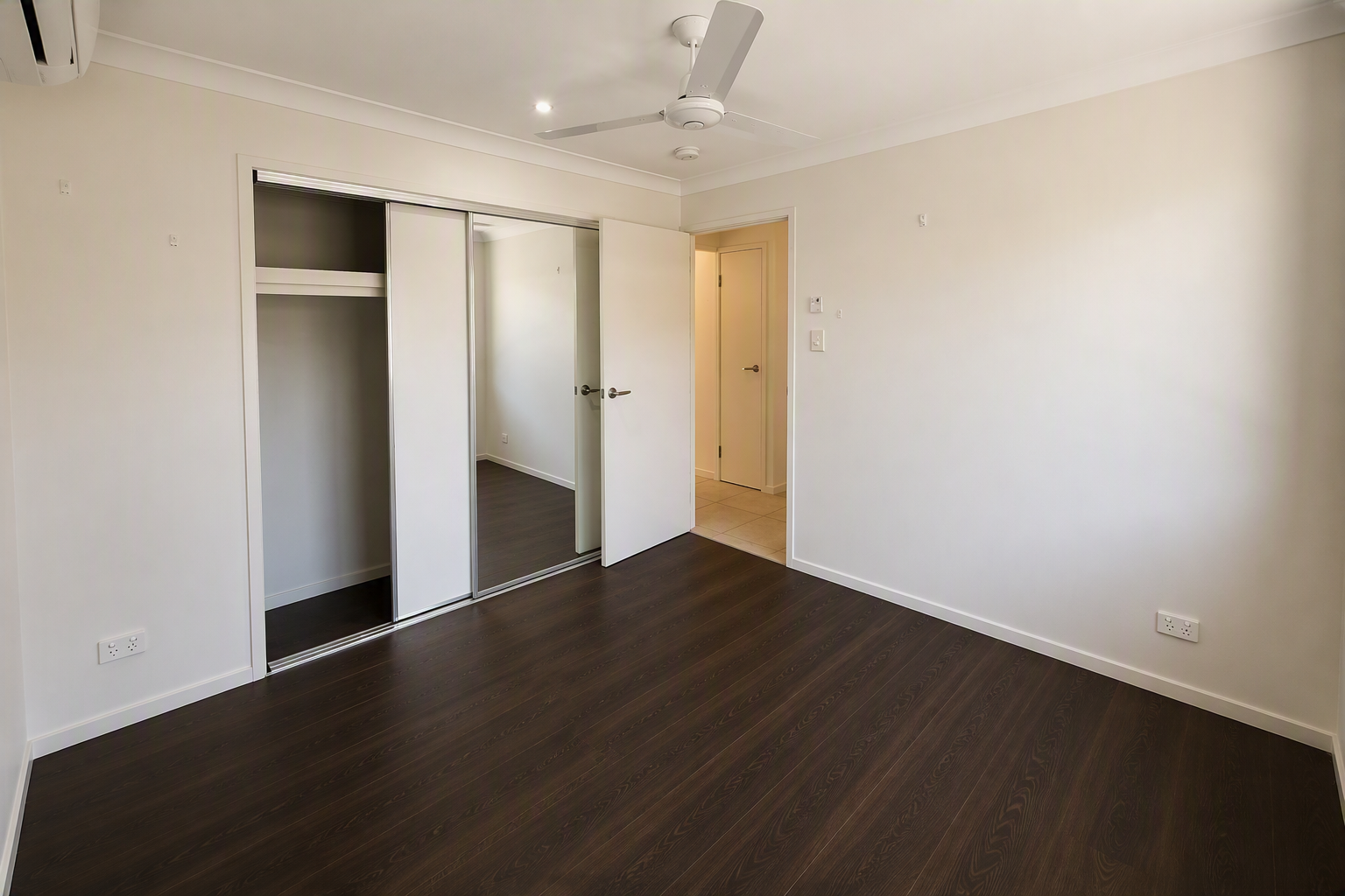 Executive Rental  3 Phoenix Crescent, Rural View QLD 4740