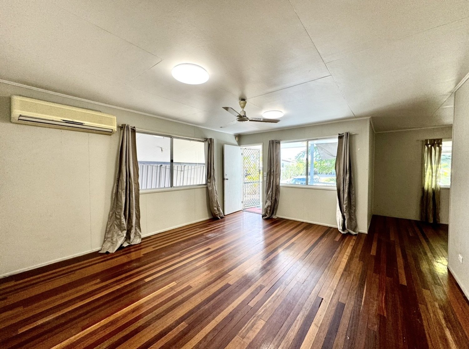 25 SEDGMAN Street, Moranbah For Sale by Infinity Property Specialists - image 6