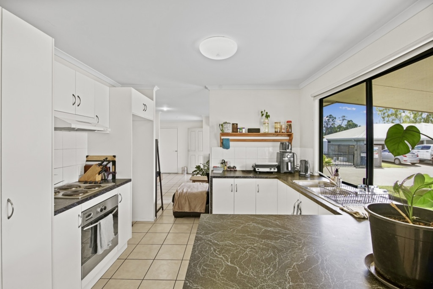 5/63 GROSVENOR Drive, Moranbah Sold by Infinity Property Specialists - image 3