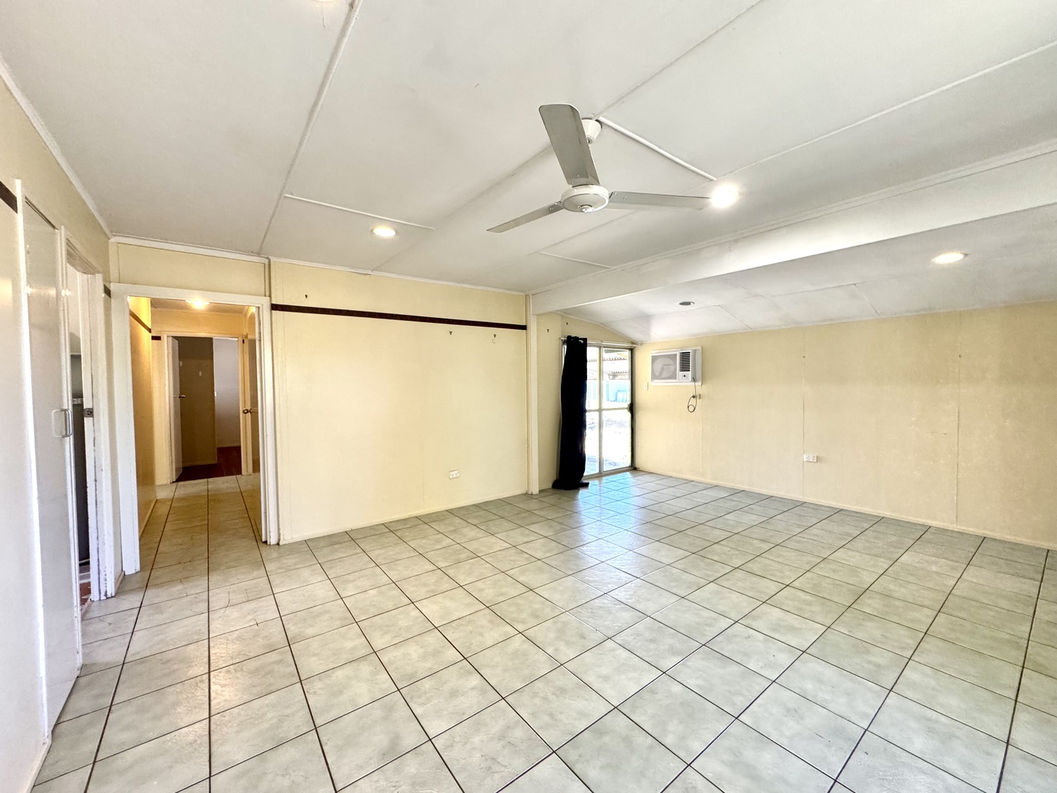 14 MACKAY Street, Moranbah Sold by Infinity Property Specialists - image 5