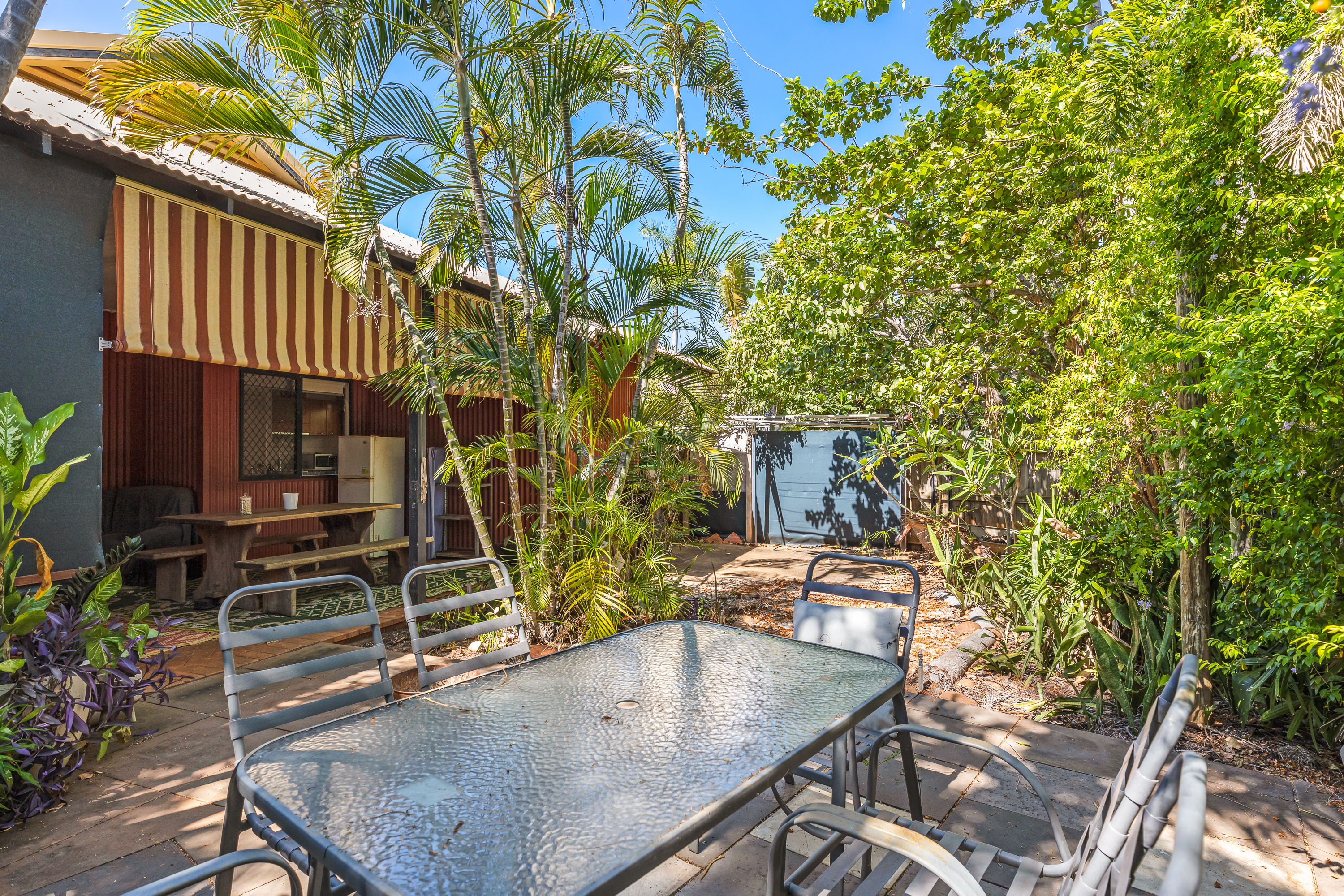 Fully Furnished – Private, Secure & Perfectly Positioned!