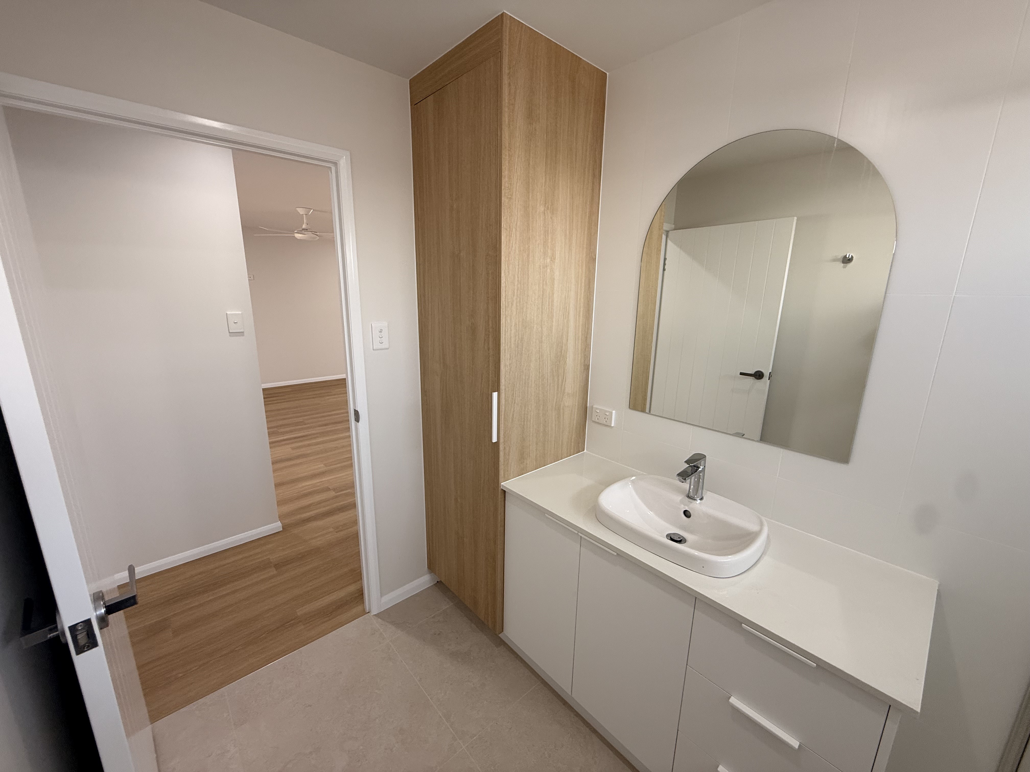 Brand new CJ Smith Homes build in Royal Sands  modern, spacious and ready to move in!