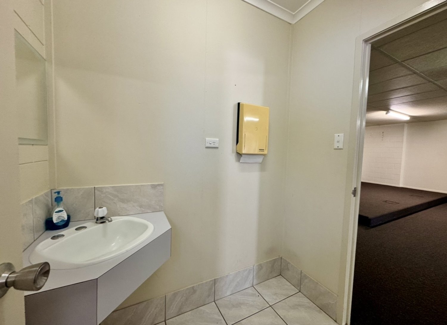 2 ACACIA Street, Moranbah For Sale by Infinity Property Specialists - image 10