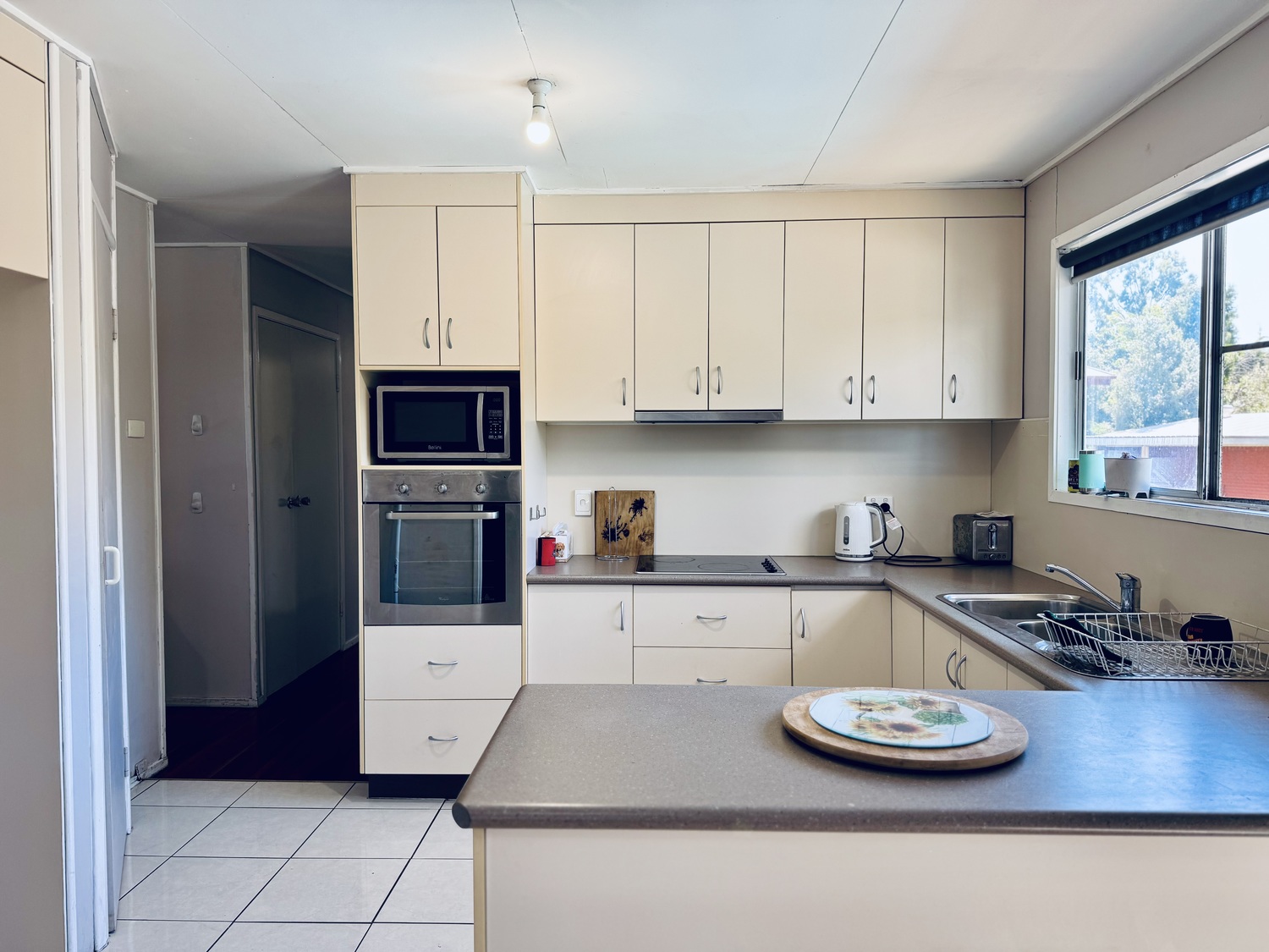 15 BRADMAN Street, Moranbah Sold by Infinity Property Specialists - image 2