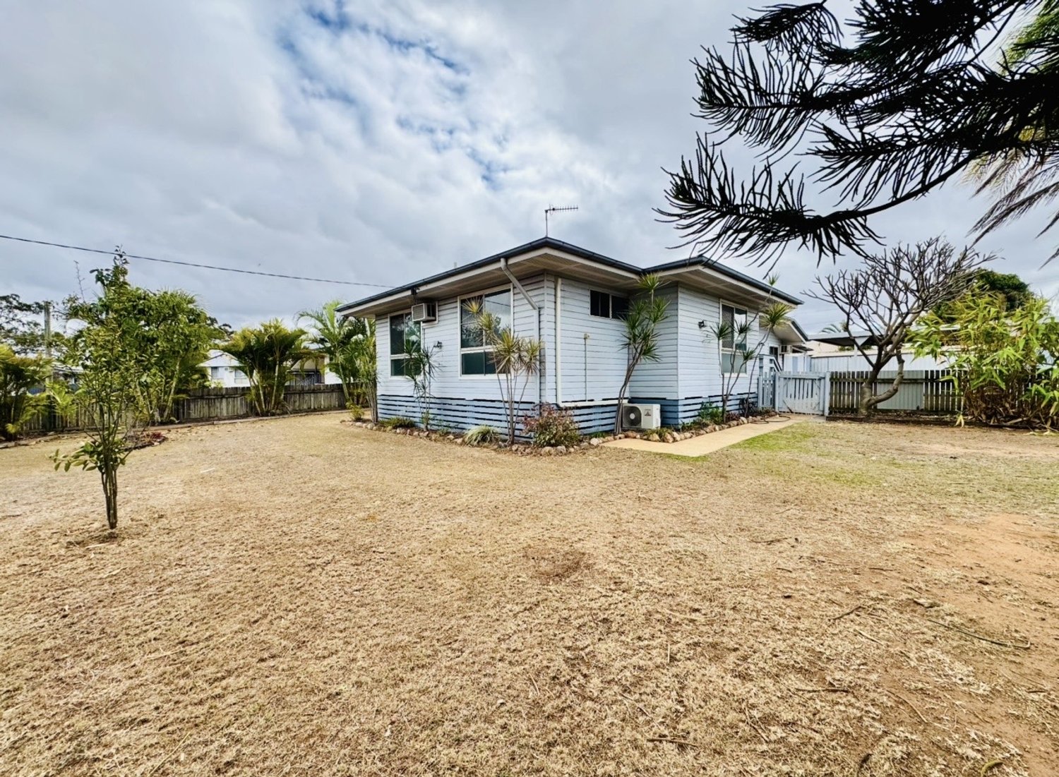 1 ELLIOT Street, Moranbah For Sale by Infinity Property Specialists - image 18