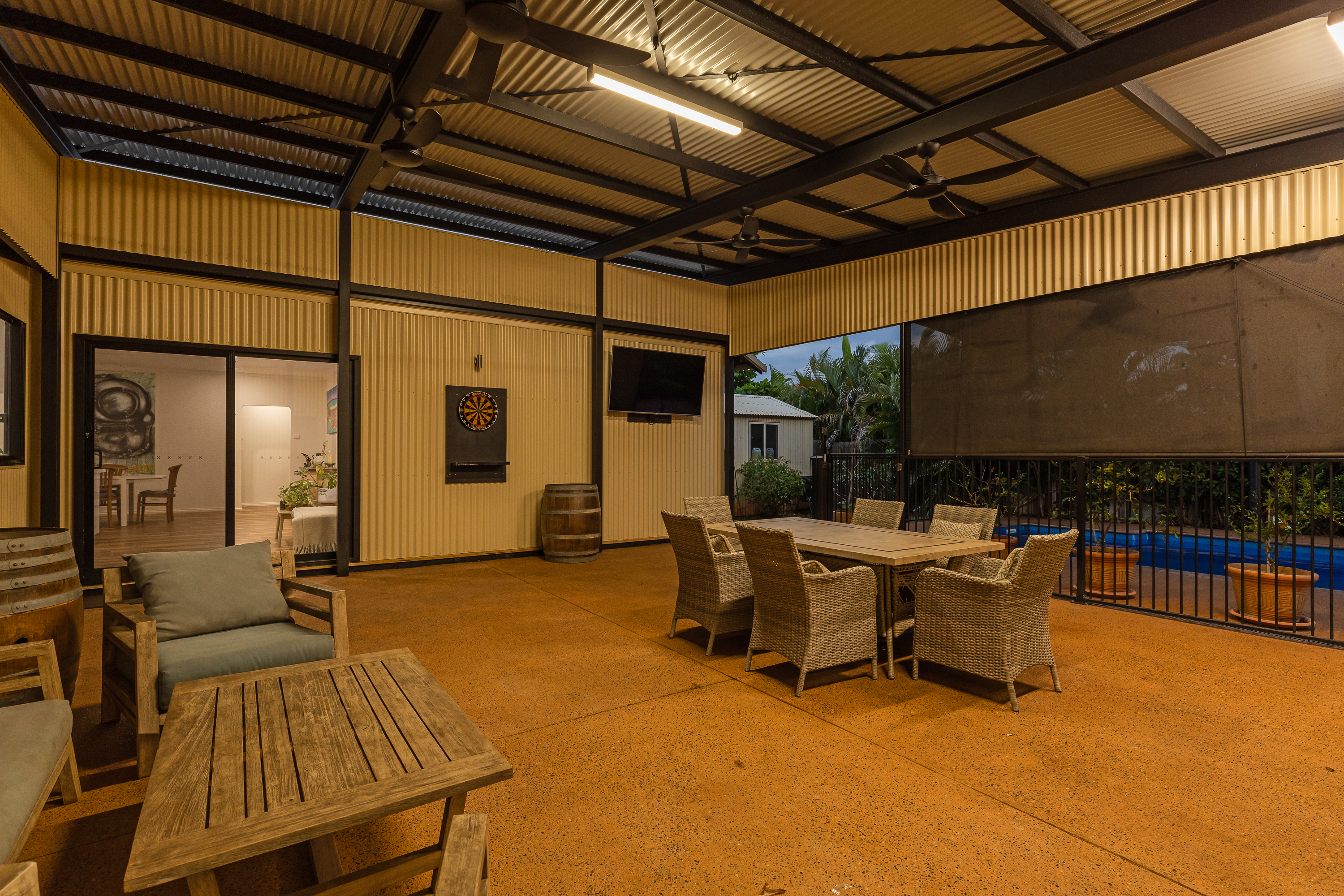 Expansive 5×2 Home with Shed, Solar & Swimming Pool!