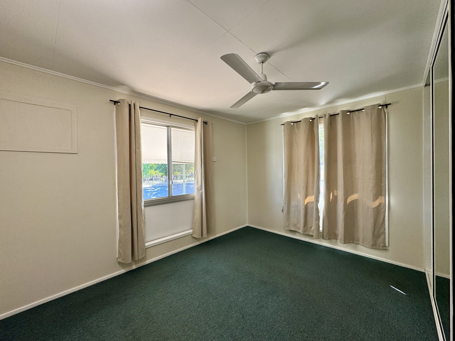 2 CONNOR Drive, Moranbah For Sale by Infinity Property Specialists - image 11