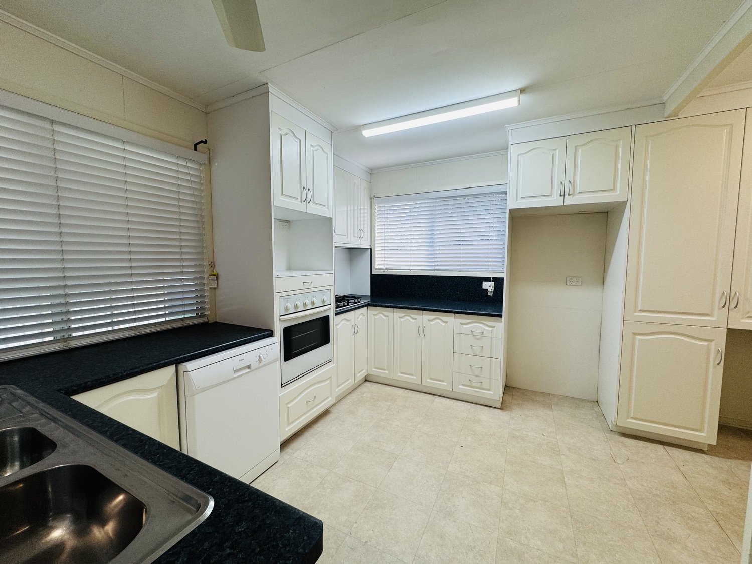 1 SINNOTT Court, Moranbah Sold by Infinity Property Specialists - image 8